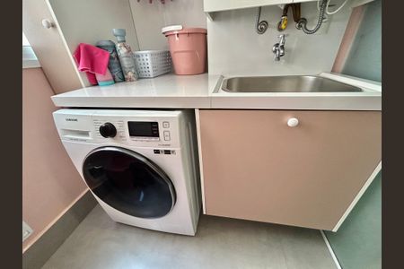 Apartamento à venda com 75m², 2 quartos e 1 vagaÁrea de Serviço