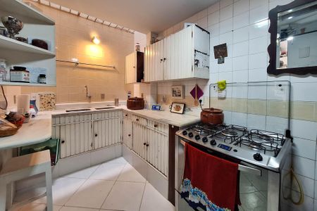 Casa à venda com 258m², 3 quartos e 3 vagasCozinha
