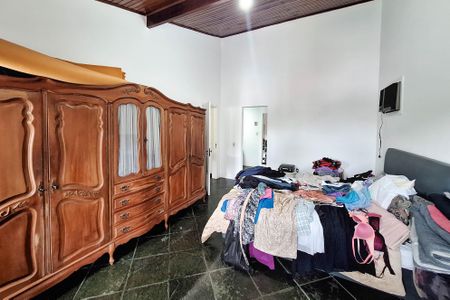 Casa à venda com 258m², 3 quartos e 3 vagasSuíte 1