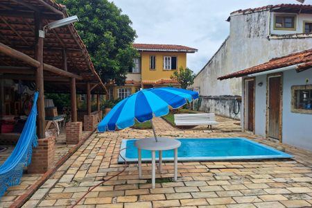Casa à venda com 258m², 3 quartos e 3 vagasQuintal