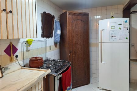 Casa à venda com 258m², 3 quartos e 3 vagasCozinha