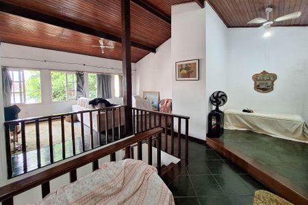 Casa à venda com 258m², 3 quartos e 3 vagasSala 2