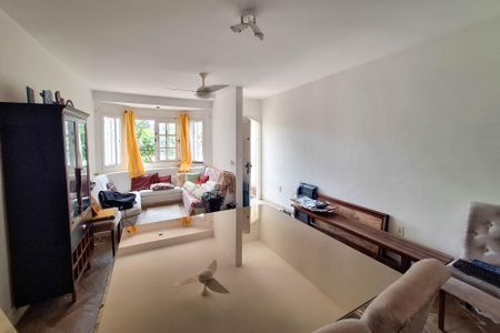 Casa à venda com 258m², 3 quartos e 3 vagasSala 1