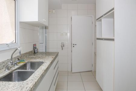 Apartamento para alugar com 128m², 3 quartos e 2 vagasCozinha