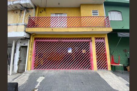 Casa para alugar com 58m², 2 quartos e 1 vagaFachada