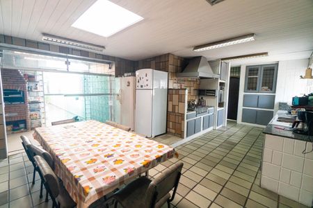 Casa à venda com 760m², 3 quartos e 8 vagasCozinha