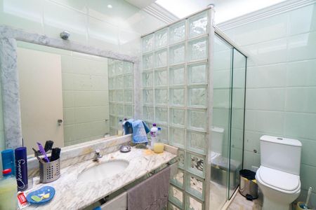 Casa à venda com 760m², 3 quartos e 8 vagasBanheiro