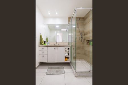 Apartamento para alugar com 71m², 2 quartos e 1 vagaBanheiro