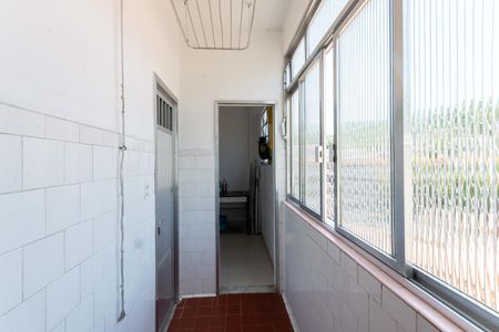 Apartamento para alugar com 71m², 2 quartos e 1 vagaÁrea de Serviço