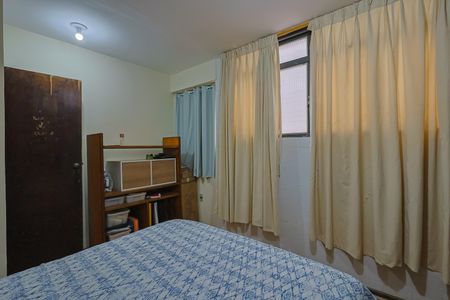 Casa à venda com 390m², 6 quartos e 6 vagasQuarto 4