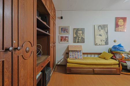 Casa à venda com 390m², 6 quartos e 6 vagasQuarto 3