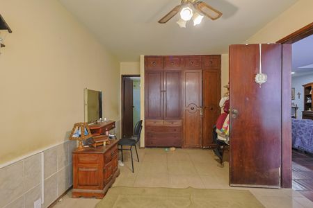 Casa à venda com 390m², 6 quartos e 6 vagasSuíte 2