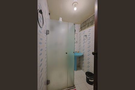 Casa à venda com 390m², 6 quartos e 6 vagasBanheiro da Suíte 2