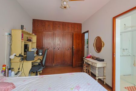 Casa à venda com 390m², 6 quartos e 6 vagasSuíte