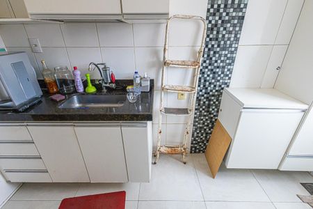 Casa de condomínio à venda com 135m², 3 quartos e 1 vagacozinha