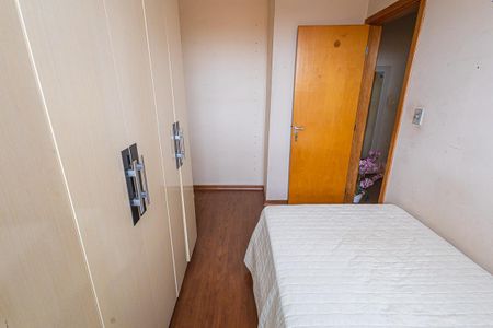 Casa de condomínio à venda com 135m², 3 quartos e 1 vagaquarto 2