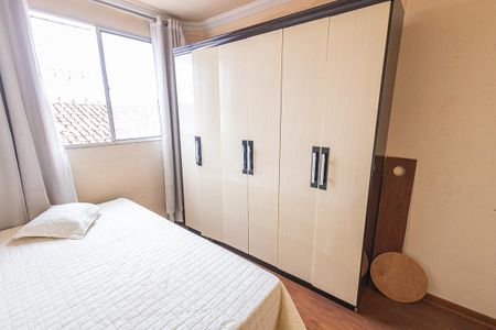 Casa de condomínio à venda com 135m², 3 quartos e 1 vagaquarto 2