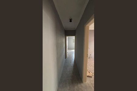 Casa à venda com 110m², 2 quartos e 2 vagasCorredor