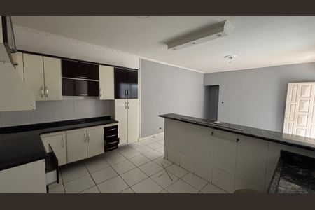 Casa à venda com 110m², 2 quartos e 2 vagasCozinha