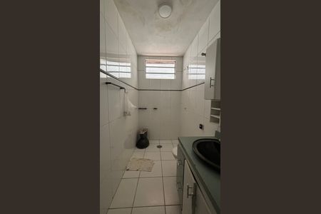 Casa à venda com 110m², 2 quartos e 2 vagasBanheiro