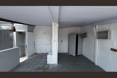 Casa à venda com 110m², 2 quartos e 2 vagasÁrea de Serviço