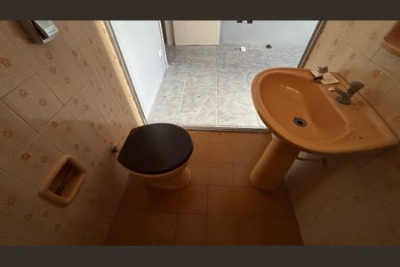 Casa à venda com 110m², 2 quartos e 2 vagasBanheiro da Suíte