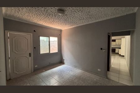 Casa à venda com 110m², 2 quartos e 2 vagasSala