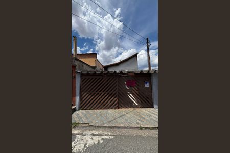 Casa à venda com 110m², 2 quartos e 2 vagasFachada