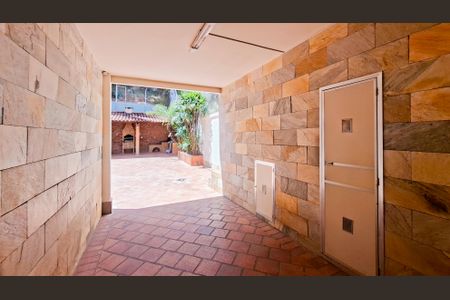 Casa à venda com 371m², 5 quartos e 6 vagasGaragem