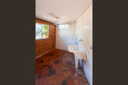 Casa à venda com 371m², 5 quartos e 6 vagasQuintal