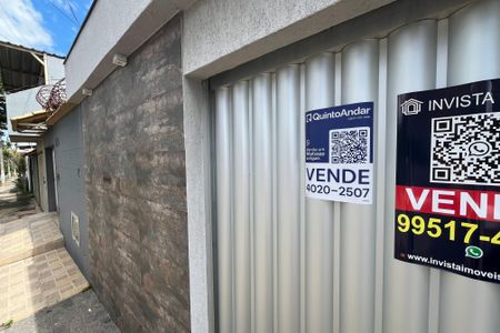 Casa à venda com 180m², 3 quartos e 4 vagasPlaquinha Instalada