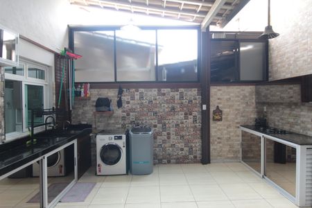 Casa à venda com 180m², 3 quartos e 4 vagasÁrea Gourmet