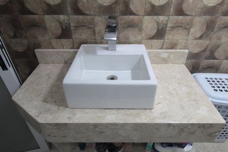 Casa à venda com 180m², 3 quartos e 4 vagasBanheiro da Suite