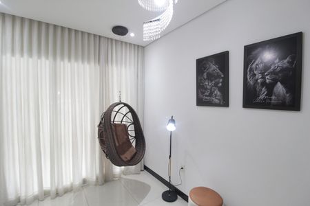 Casa à venda com 180m², 3 quartos e 4 vagasSala