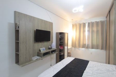 Casa à venda com 180m², 3 quartos e 4 vagasSuite