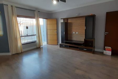 Casa à venda com 203m², 3 quartos e 4 vagas