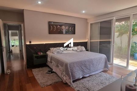 Casa à venda com 593m², 4 quartos e 4 vagas