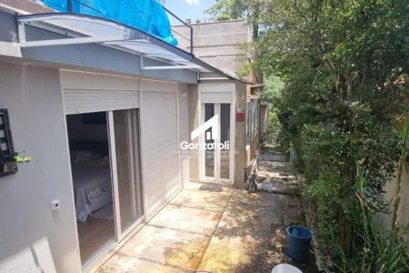 Casa à venda com 593m², 4 quartos e 4 vagas