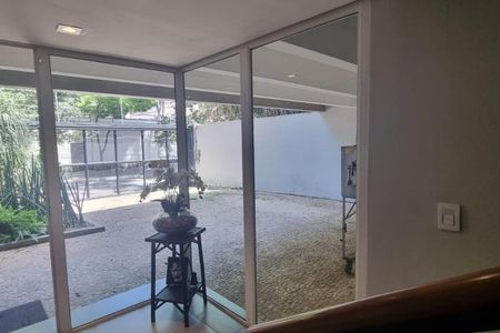 Casa à venda com 4 quartos, 593m² em Chácara Monte Alegre, São Paulo