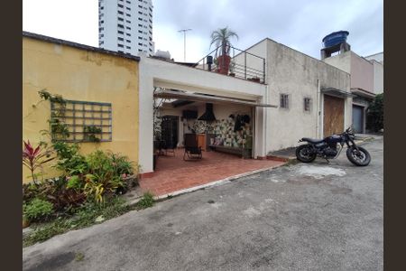 Casa à venda com 130m², 2 quartos e 1 vagaAcesso para o Quintal 