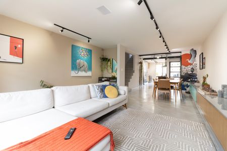 Casa à venda com 130m², 2 quartos e 1 vagaSala