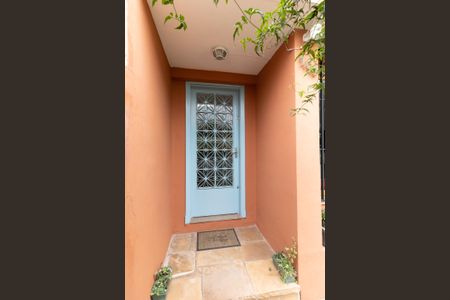 Casa à venda com 130m², 2 quartos e 1 vagaEntrada 