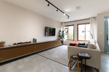 Casa à venda com 130m², 2 quartos e 1 vagaSala