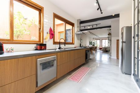 Casa à venda com 130m², 2 quartos e 1 vagaCozinha 