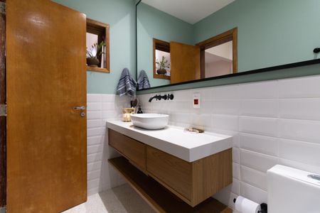 Casa à venda com 130m², 2 quartos e 1 vagaBanheiro Social 