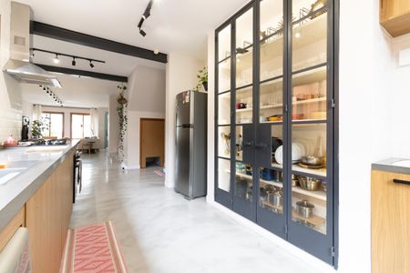 Casa à venda com 130m², 2 quartos e 1 vagaCozinha 