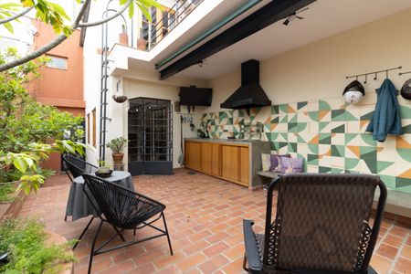 Casa à venda com 130m², 2 quartos e 1 vagaQuintal