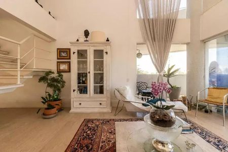 Apartamento à venda com 4 quartos, 222m² em Sumaré, São Paulo