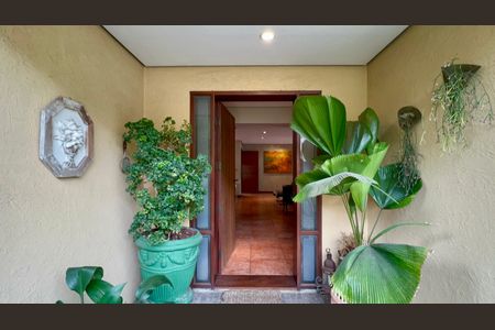 Casa à venda com 397m², 4 quartos e 4 vagasEntrada