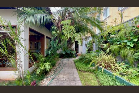 Casa à venda com 397m², 4 quartos e 4 vagasQuintal